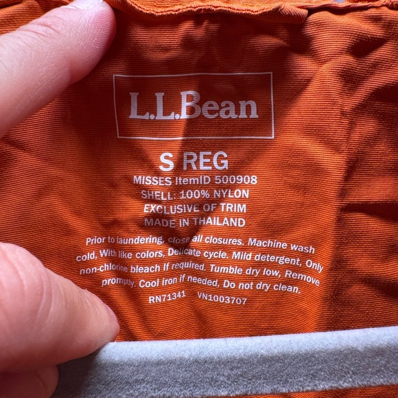 LL Bean Mountain Classic Anorak
Windbreaker Jacket Men Size S - Picture 6 of 6